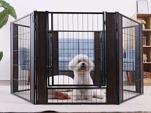Corralito modular resistente para mascotas diseñado para uso en interiores y exteriores con paneles variables.