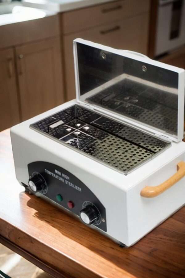Autoclave Plutusdental 1.5L para esterilización dental y veterinaria.