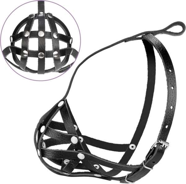 Bozal de cuero suave para perro de hocico chato, ideal para razas como el bulldog y pug.