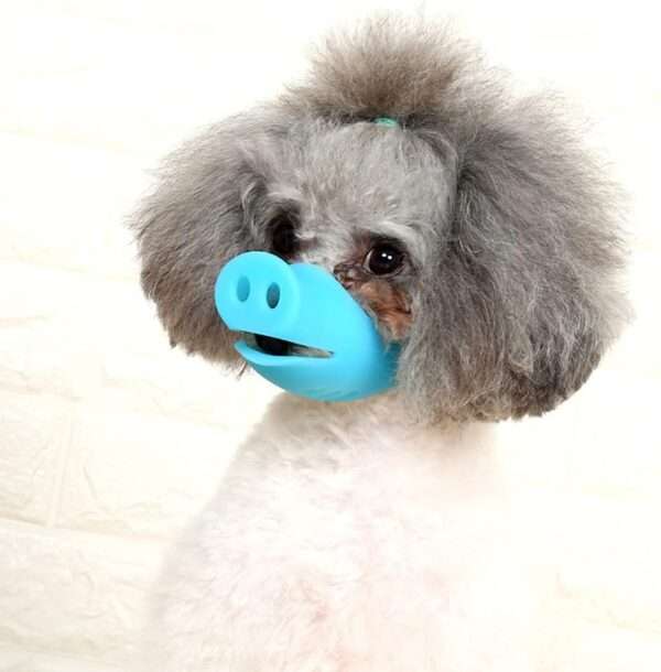 Bozal de silicona suave para perros pequeños y medianos, como caniches. Es un bozal que permite jadear y beber.