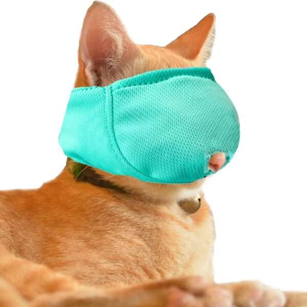 Bozal de tela suave y flexible para gatos.