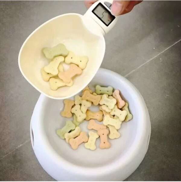 Cuchara medidora digital para alimentos de perro y gato.