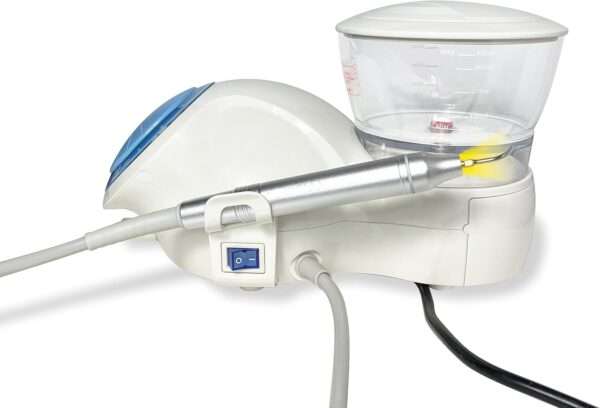 Escalador ultrasónico dental veterinario P9L con pieza de mano LED autoclavable.