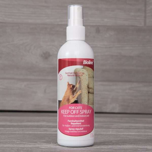 Repelente para gatos en spray anti-arañazos.