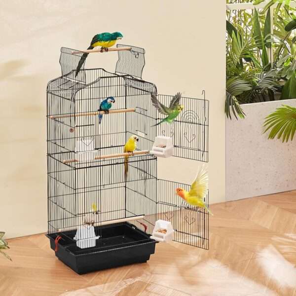 Jaula grande colgante con columpio para loros y cacatúas.