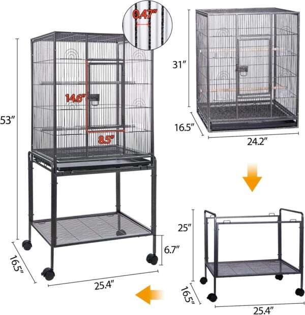 Jaula grande de metal para loros.