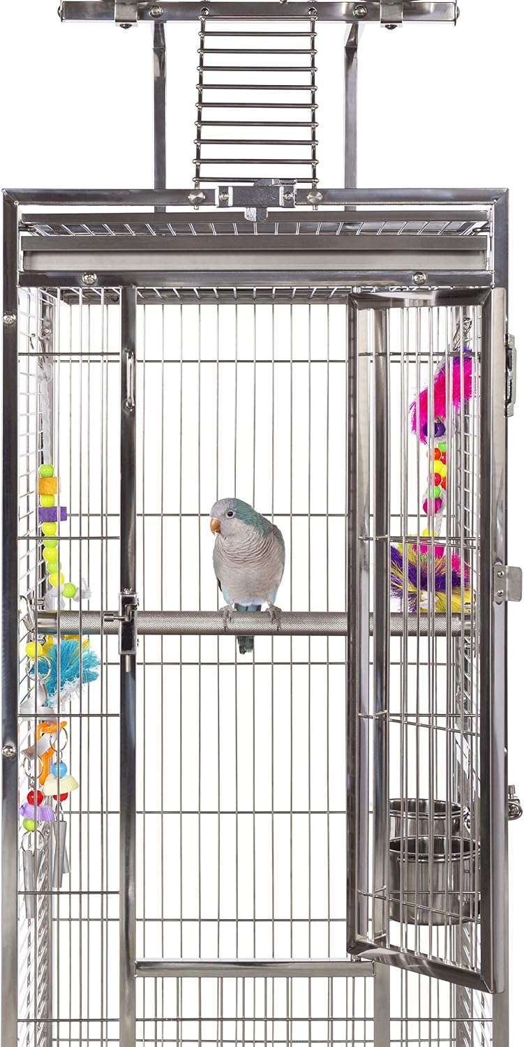 Jaula de acero inoxidable para loros con perchas de metal.