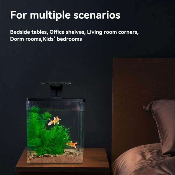 Pecera de inicio de plástico PET de 1.5 galones (22x15x25 cm). Incluye bomba silenciosa, luz LED tricolor USB y planta de plástico. Ideal para peces beta.