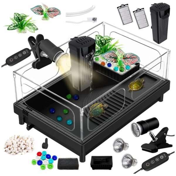 Un kit completo de inicio para tortugas, mostrando un acuario de acrílico con sus medidas, una lámpara, un filtro y otros accesorios esenciales.