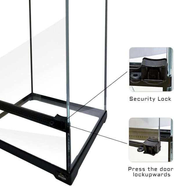 Un mini terrario de vidrio con apertura frontal y malla superior, ideal para reptiles y anfibios pequeños.