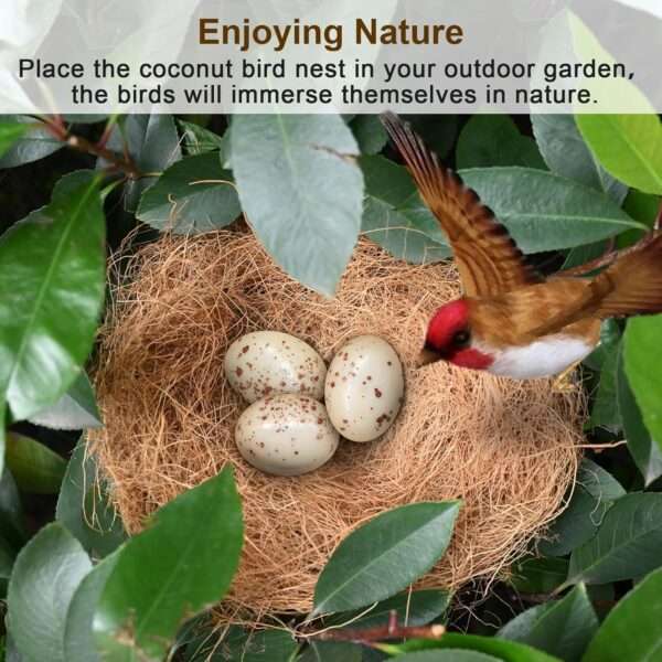 Una pila de fibra de coco natural y esponjosa, ideal para nidos de pájaros y camas de mascotas, que muestra el contenido de un paquete de dos unidades.