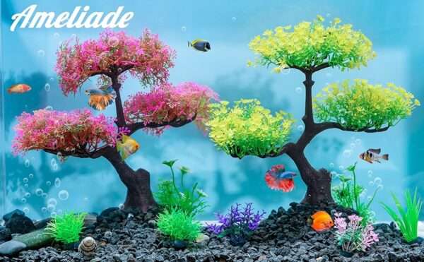 Planta artificial alta de acuario, realista (PVC no tóxico), con base de anclaje y hojas suaves.