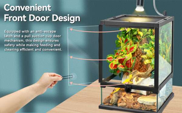 Un terrario de vidrio con base hermética, mostrando su diseño de puerta frontal, ventilación de malla y orificios para cables. Ideal para reptiles y anfibios.
