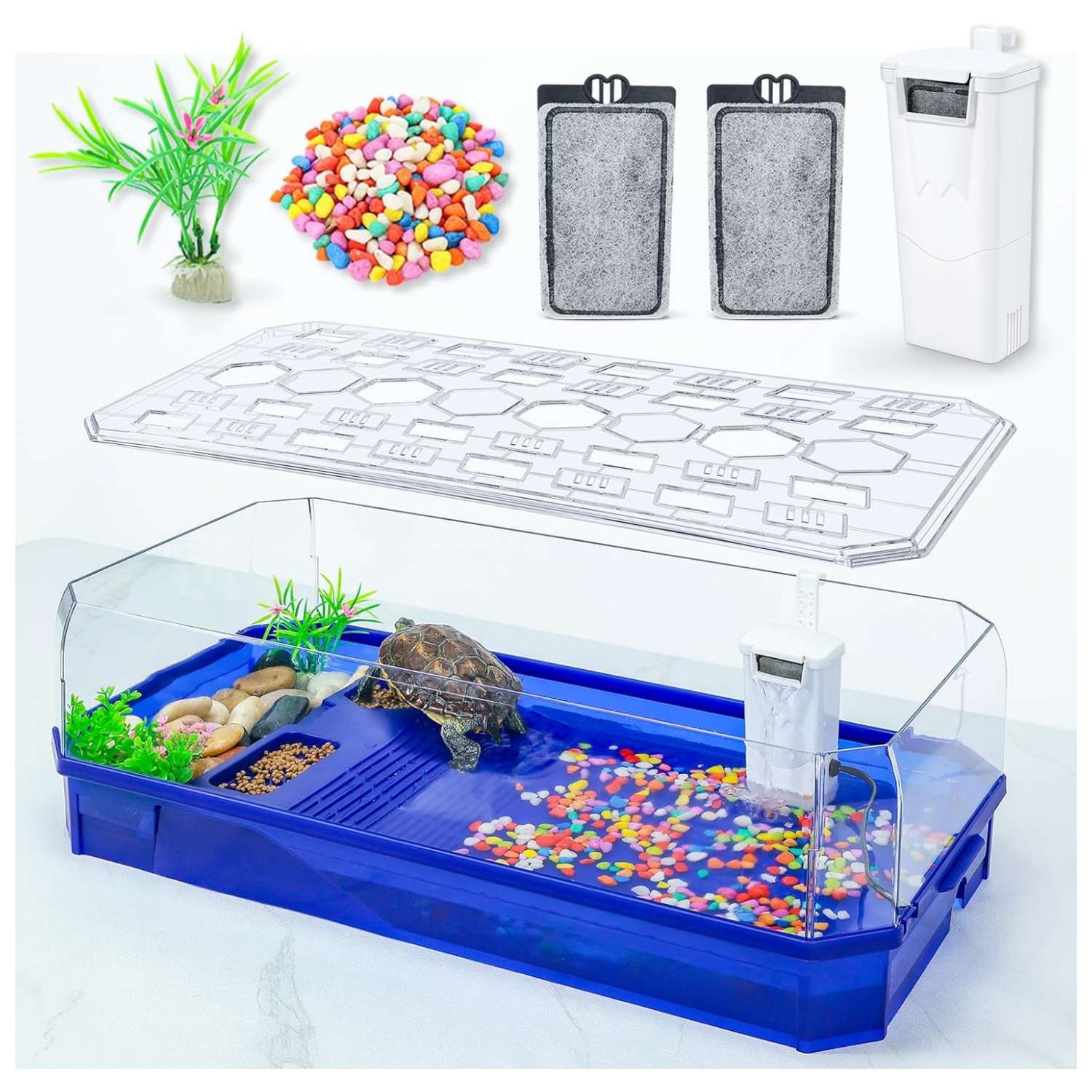 Un acuario multifuncional para tortugas, mostrando un tanque con un comedero doble, un sistema de filtración individual y un puerto de drenaje.