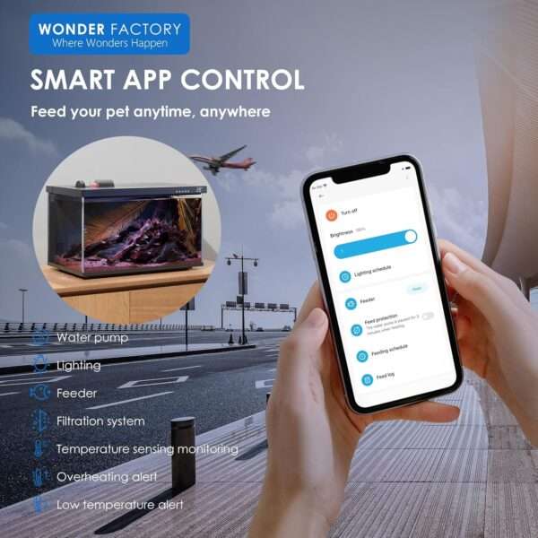 Kit acuario inteligente de 5 galones (44x25x30 cm) con vidrio UHA. Incluye filtro silencioso, y luz y alimentación controladas por aplicación móvil (Smart Control App).