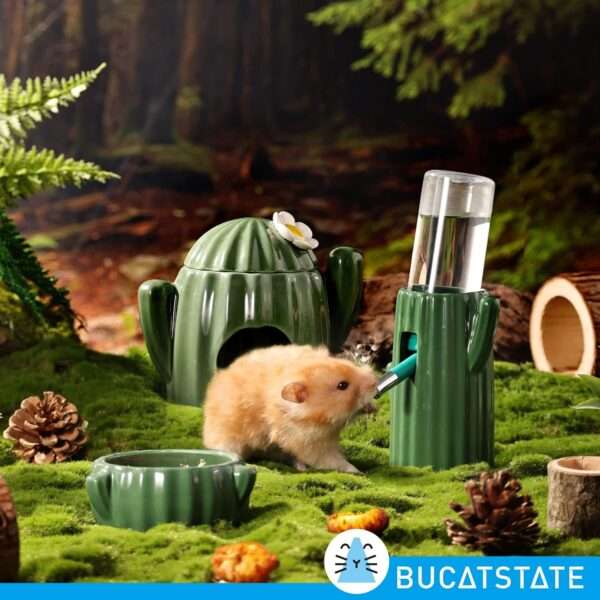 Bebedero Antifugas Temático Cactus para Hámster y Jerbos. Base de Cerámica Estable con diseño de Desierto y botella de 118 ml.