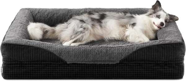 Cama ortopédica para perro, con colchón viscoelástico de $8.9 \text{ cm}$, forro impermeable, bordes de soporte para cuello y funda lavable a máquina.