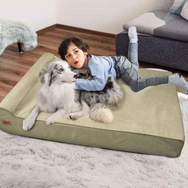 Cama sofá ortopédica XL para perro grande, 127×86 cm. Espuma de alta densidad, borde reforzado, entrada baja y forro impermeable.