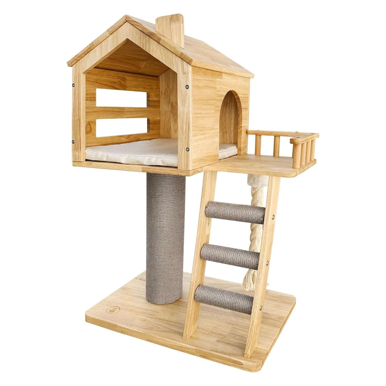 Casa de madera para gatos con rascador de sisal y acabado impermeable. Mueble de madera de goma tailandesa resistente y facil de limpiar.