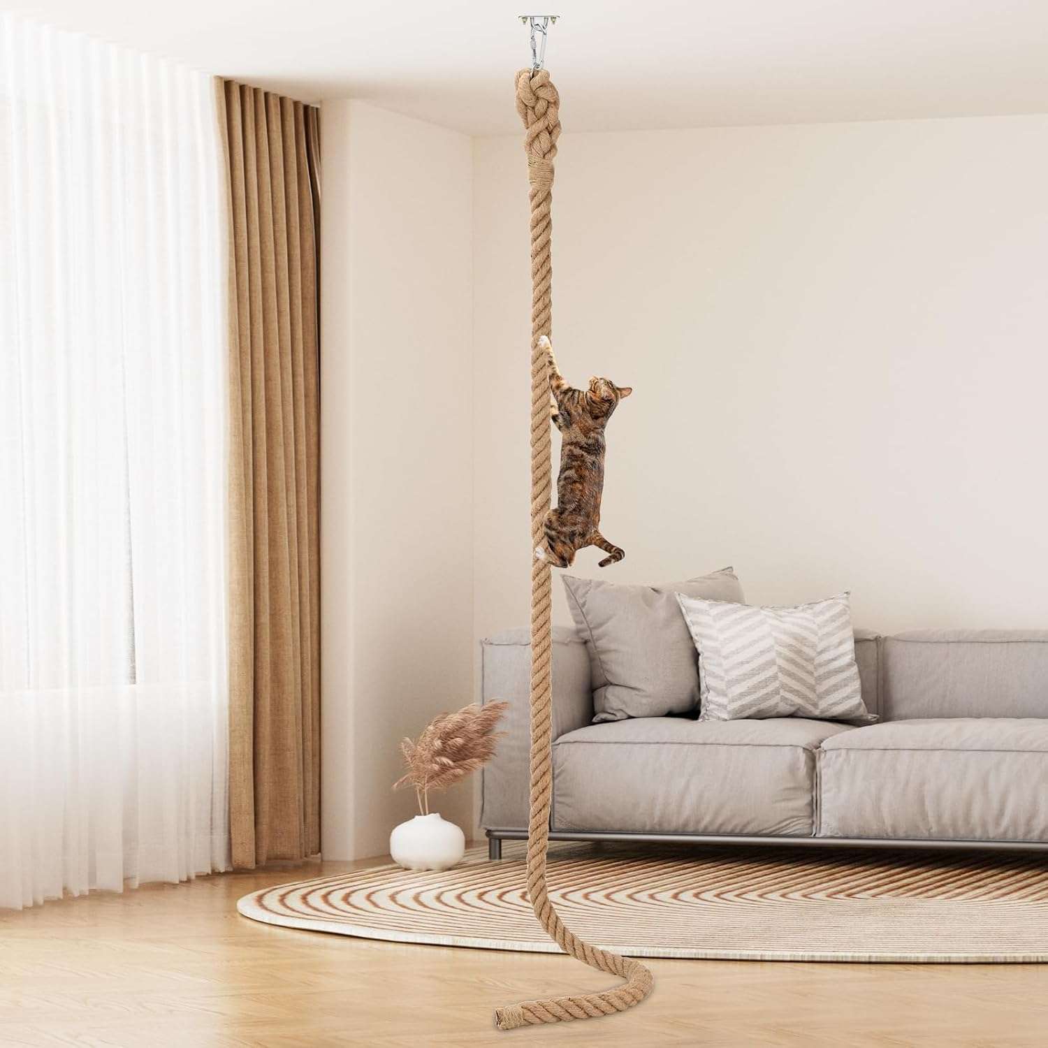 Cuerda de escalada de yute natural de 3 metros y 5 centimetros de grosor para gatos con kit de instalacion.