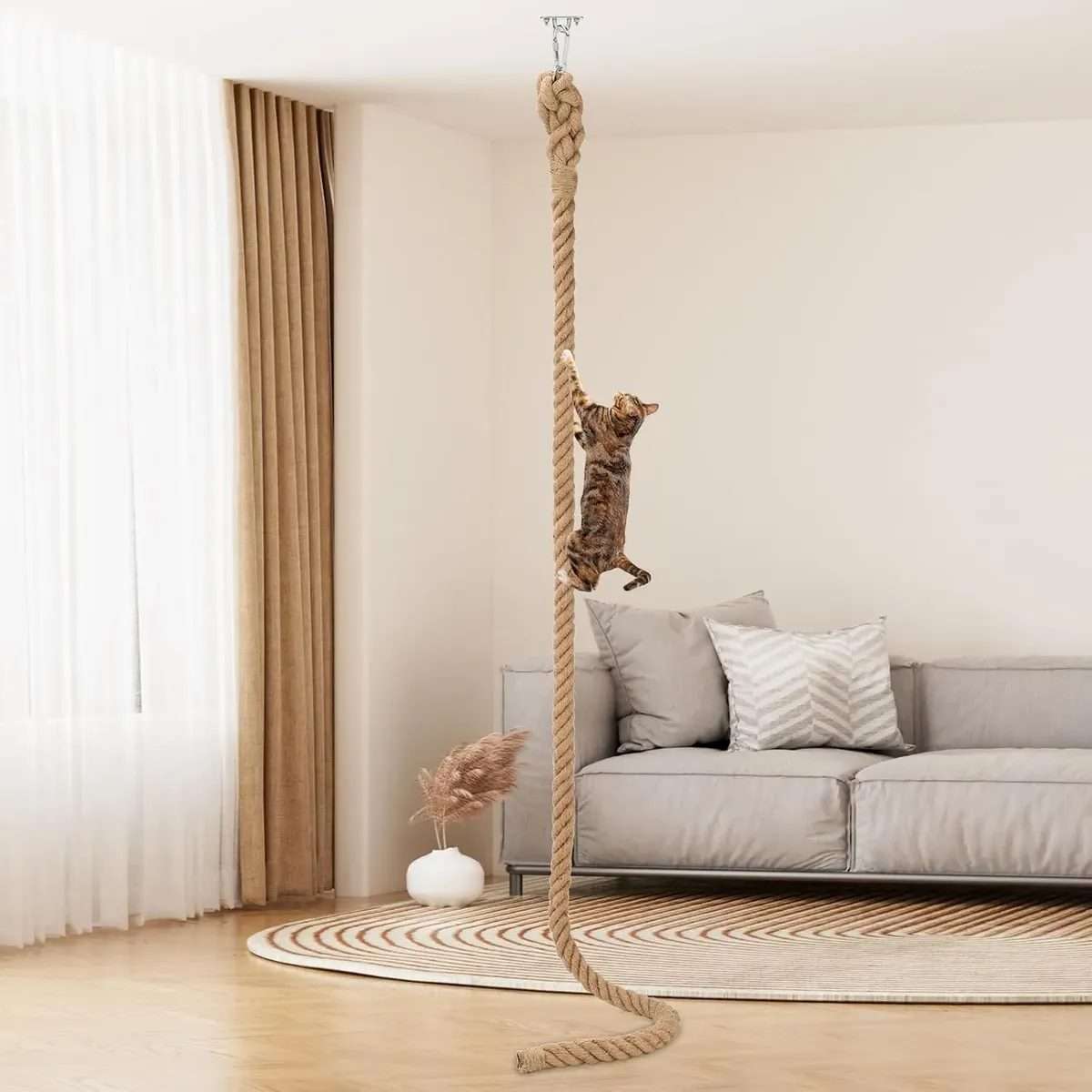 Cuerda de escalada de yute natural de 3 metros y 5 centimetros de grosor para gatos con kit de instalacion.