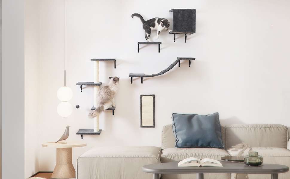 Gimnasio de pared para gatos de cinco piezas con puente colgante rascador y estantes de felpa.