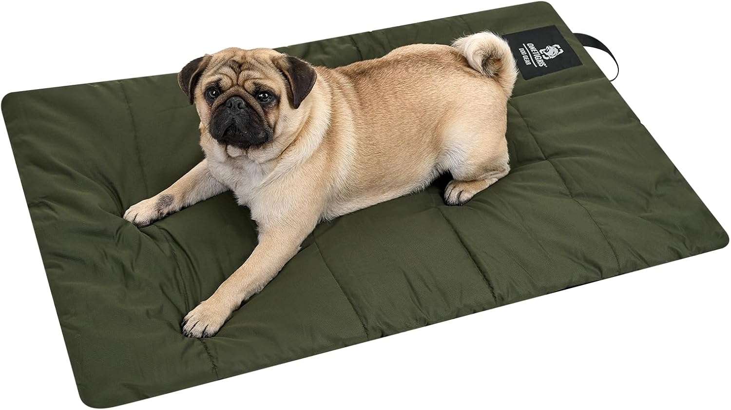Alfombrilla aislante de 110x67 cm para mascotas. Plegable, resistente al agua y lavable a máquina. Ideal para camping y viajes.