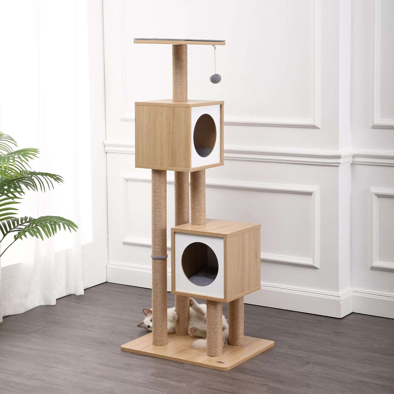 Mueble rascador de madera de 142 centimetros con yute natural y doble cubo para dos gatos.
