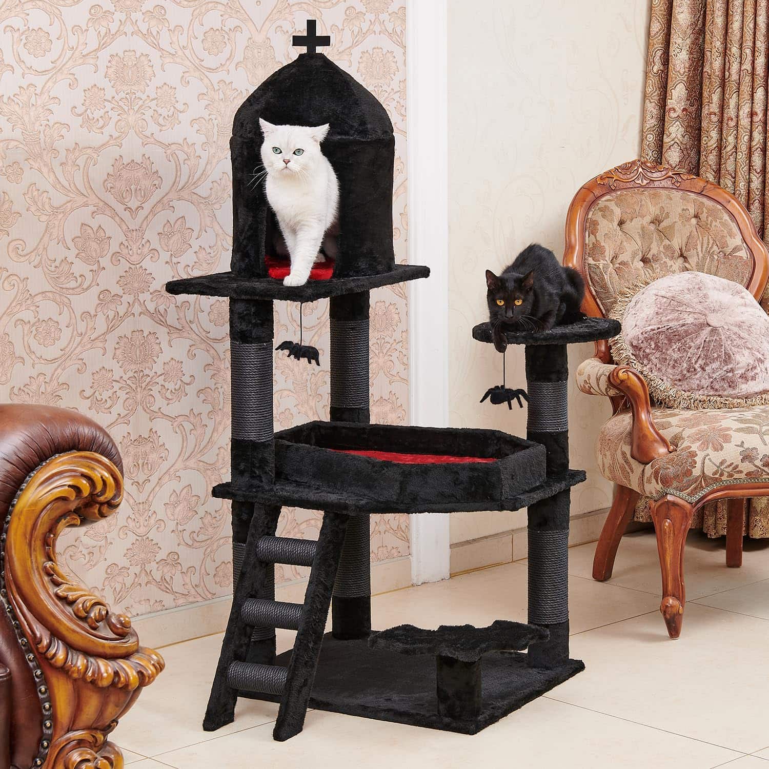 Torre rascador gótico de 140 cm con cama ataúd, base 60 por 50 cm. Postes de nueve centímetros y alta estabilidad para dos a tres gatos.