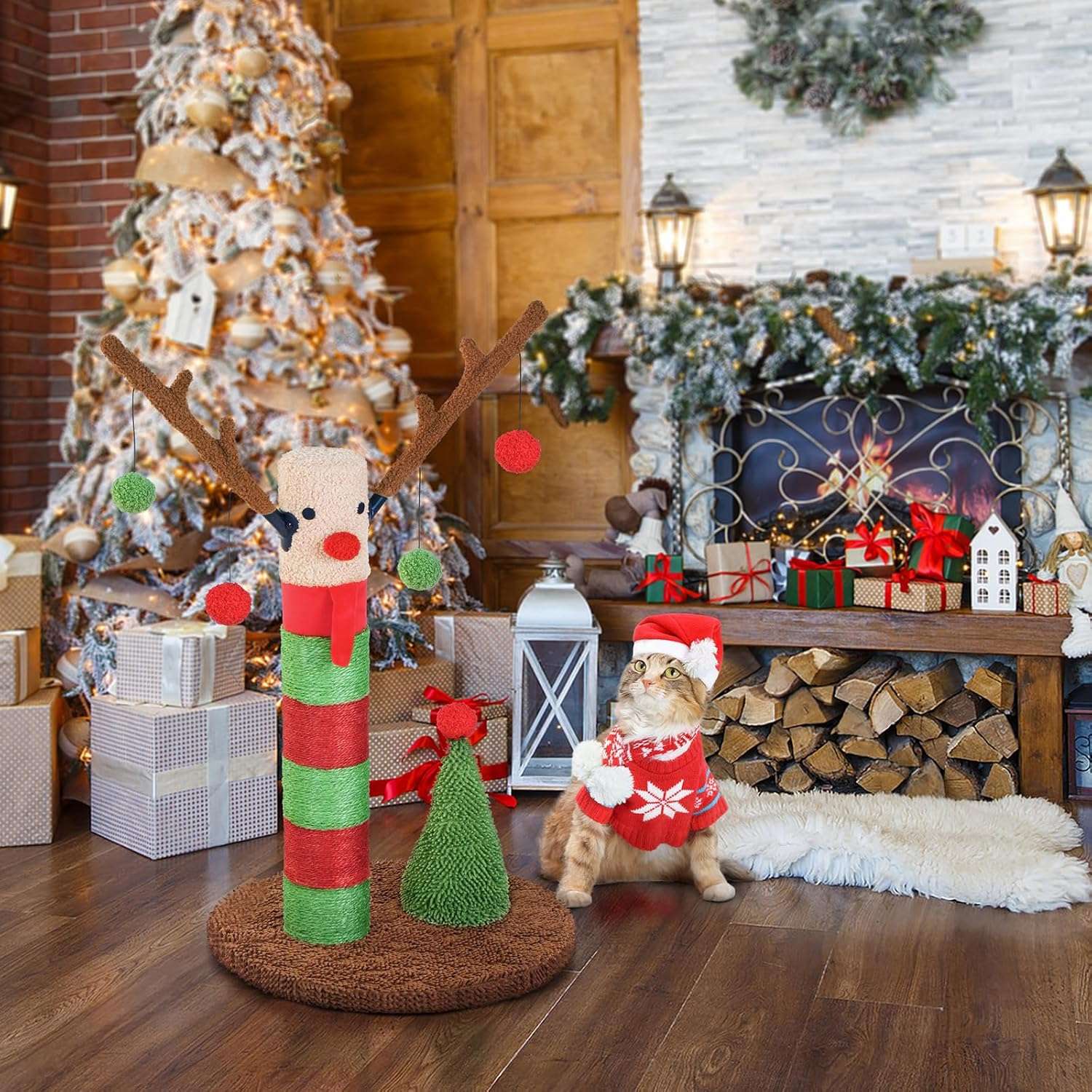 Rascador de poste doble para gatos (41x41x64 cm) con diseño de Ciervo Navideño. Sisal natural y base estable anti-vuelco.