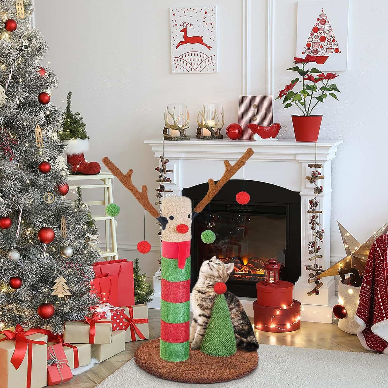 Rascador de poste doble para gatos (41x41x64 cm) con diseño de Ciervo Navideño. Sisal natural y base estable anti-vuelco.