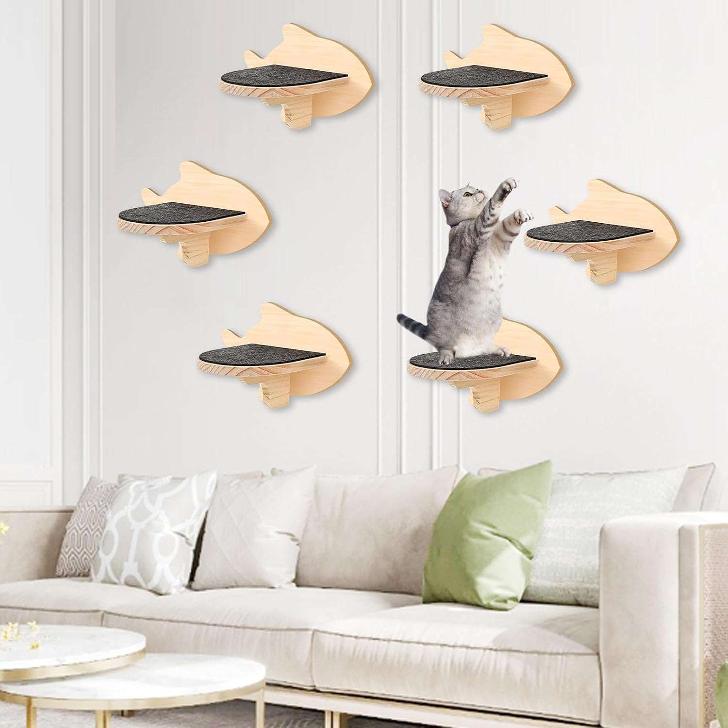 Set de 6 repisas de pared para gatos de 19 por 18 centimetros. Escalones de madera con forma de pez y fieltro.