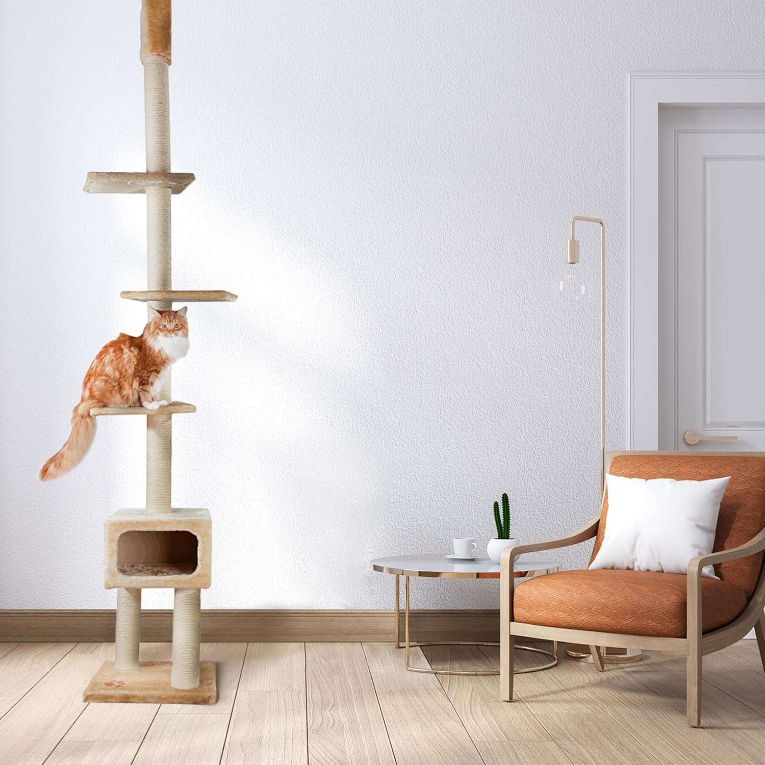 Torre rascador de techo a piso para gatos grandes con plataformas ajustables y postes de sisal.