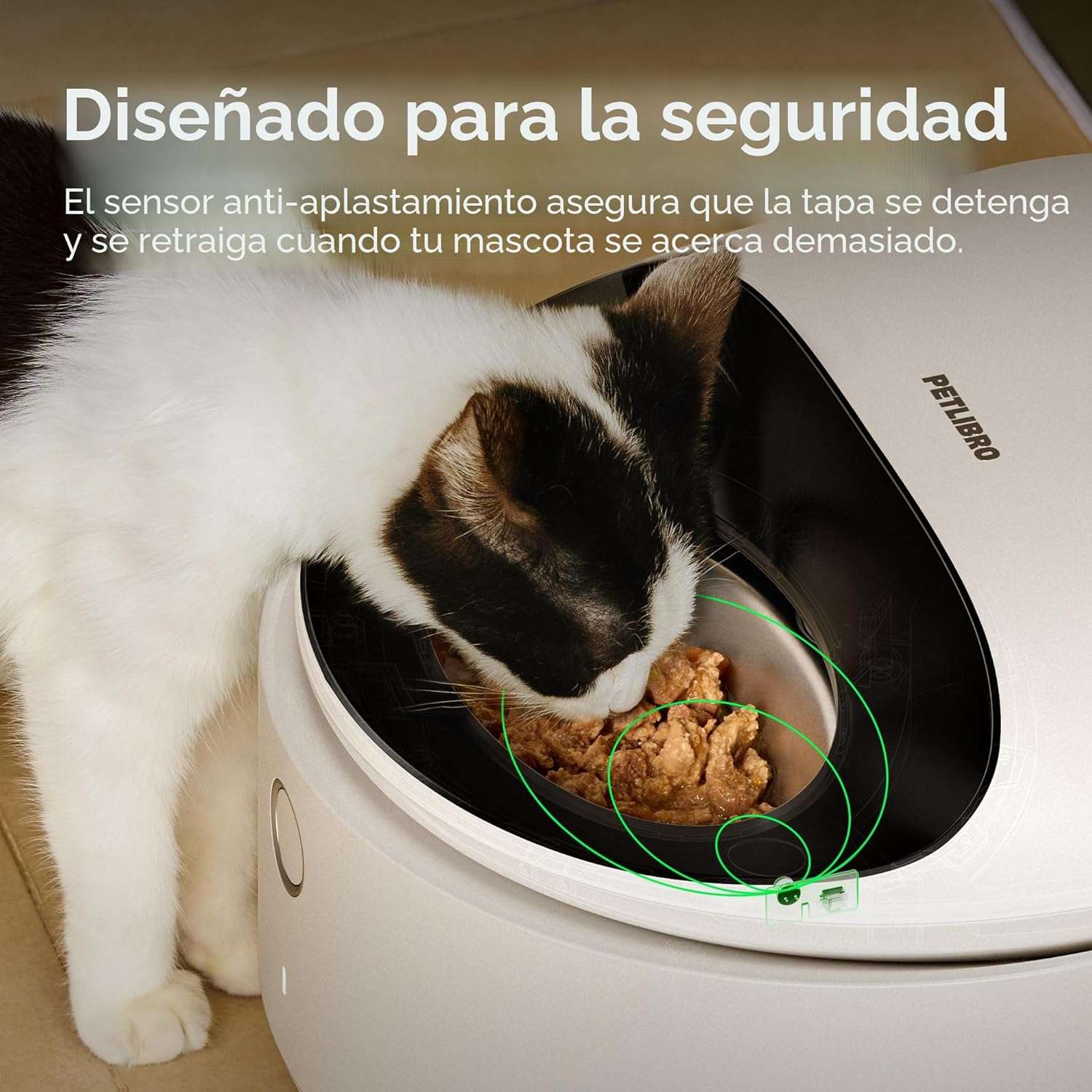 Comedero inteligente refrigerado blanco con 3 platos de acero inoxidable para comida humeda conexion WiFi y sensores de seguridad infrarrojos.
