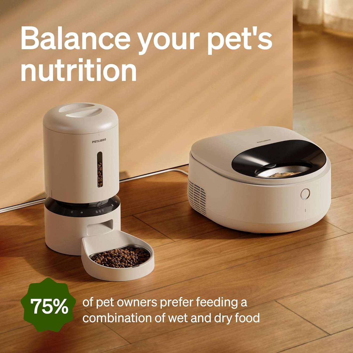 Comedero inteligente refrigerado blanco con 3 platos de acero inoxidable para comida humeda conexion WiFi y sensores de seguridad infrarrojos.