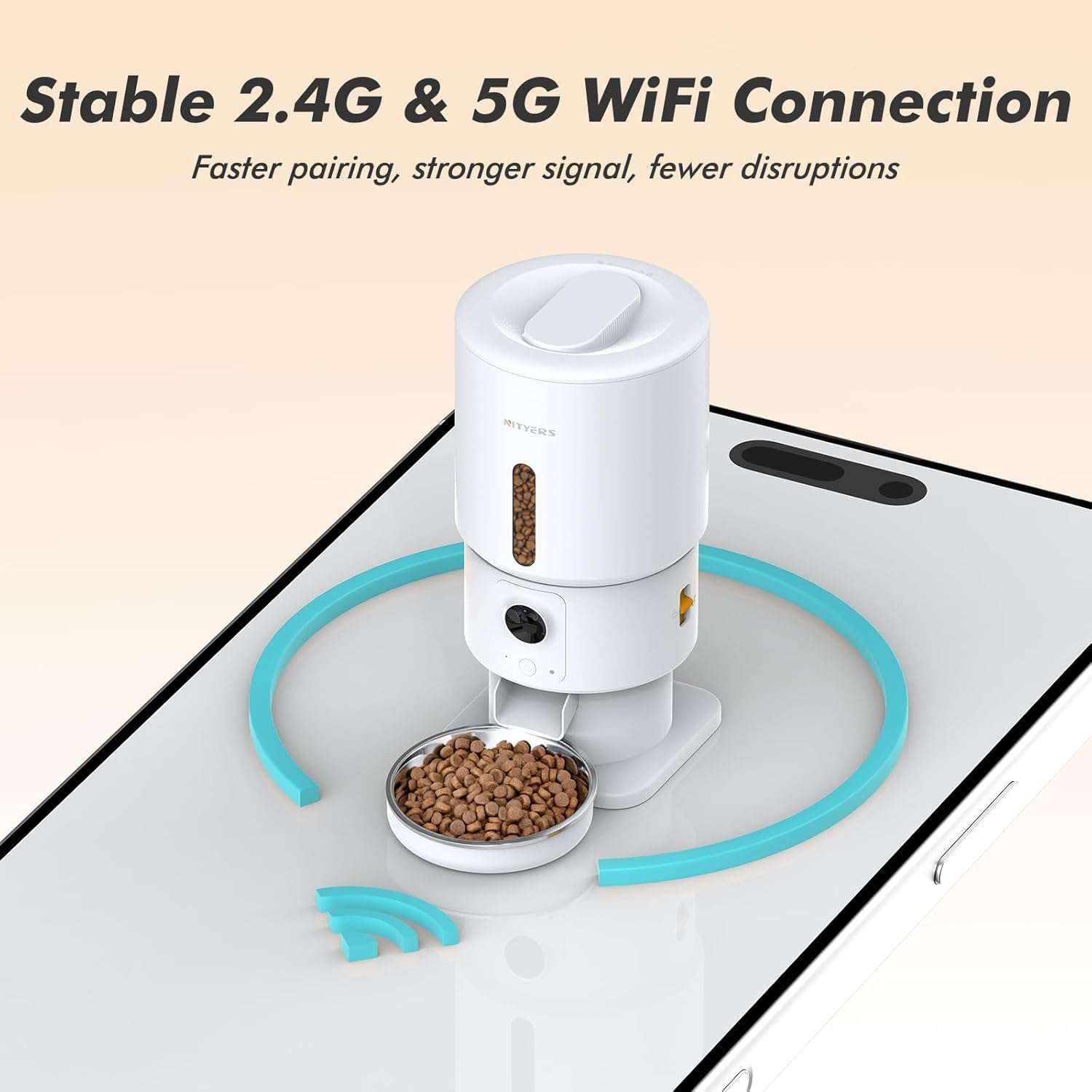 Comedero inteligente blanco de 2.3 kg con camara HD 1080P audio bidireccional y conexion WiFi 5G para monitoreo remoto de mascotas.