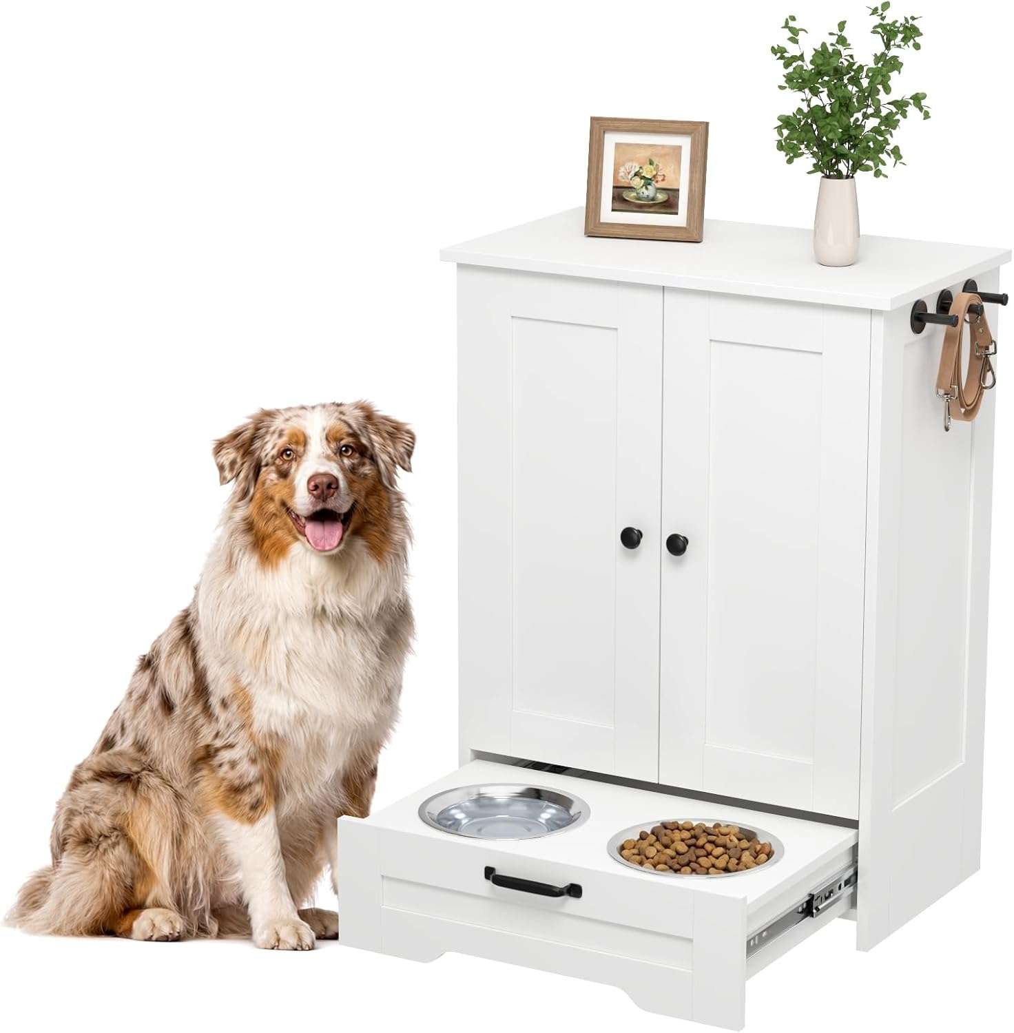 Mueble organizador negro para mascotas con cajon inferior para platos y medidas de 60x35x80 cm.