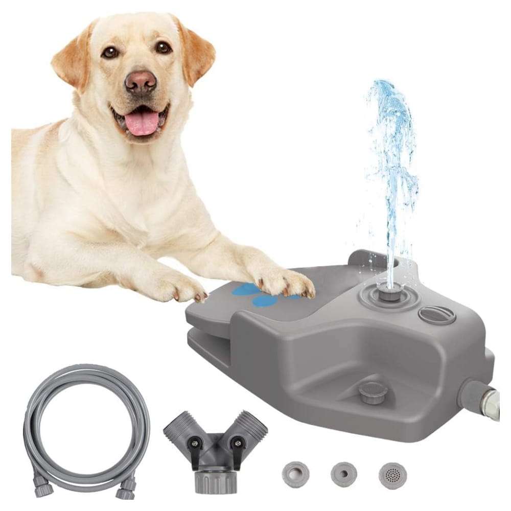 Fuente de agua interactiva a pedal color gris para perros con manguera de 3 metros y boquillas intercambiables.