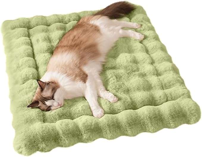 tapete cama para gatos gris lavable y antideslizante con medidas de 58.42 por 38.10 centimetros